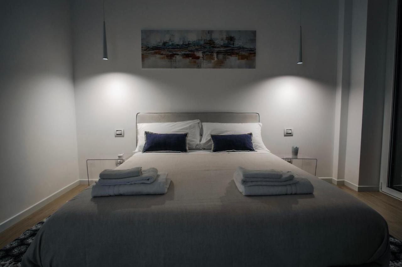 Rossani Suites&Aparts Bari Bagian luar foto