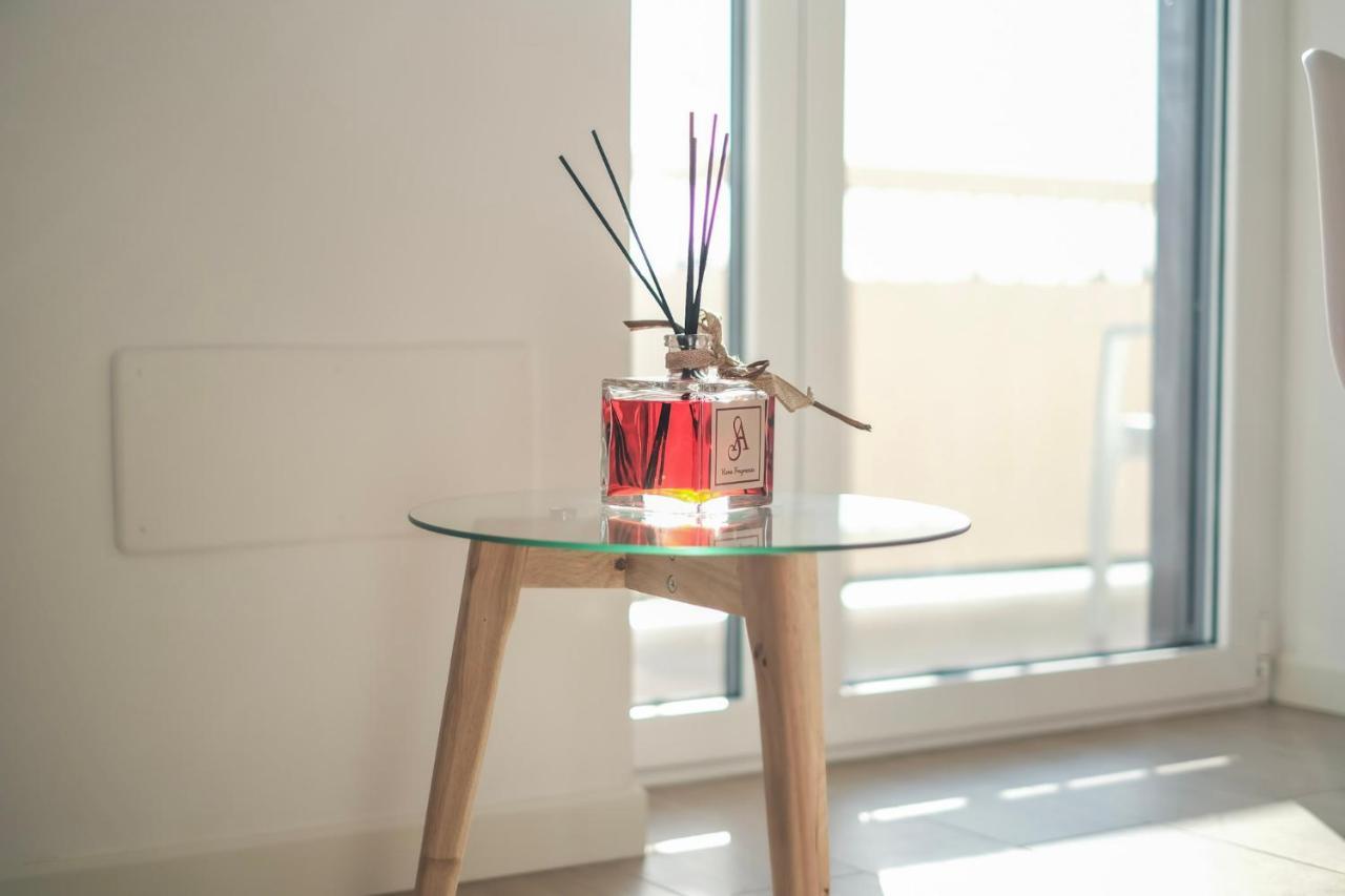 Rossani Suites&Aparts Bari Bagian luar foto
