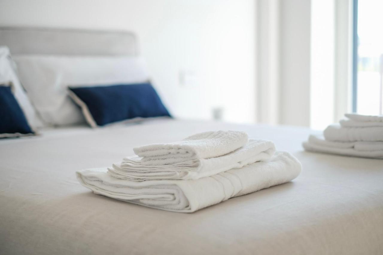 Rossani Suites&Aparts Bari Bagian luar foto