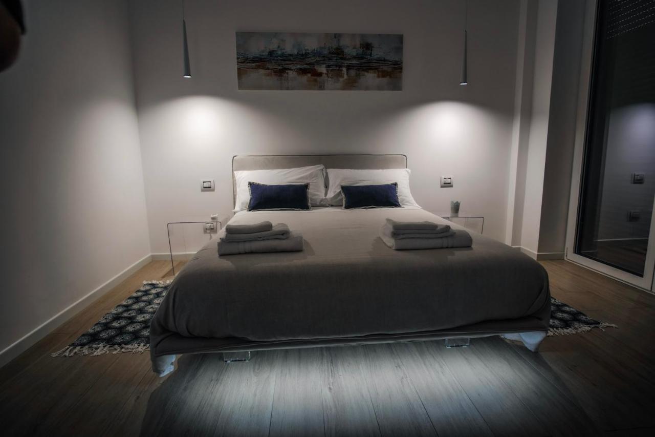 Rossani Suites&Aparts Bari Bagian luar foto