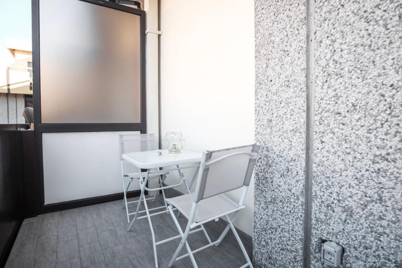 Rossani Suites&Aparts Bari Bagian luar foto