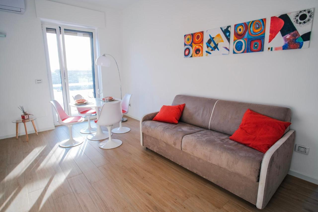 Rossani Suites&Aparts Bari Bagian luar foto