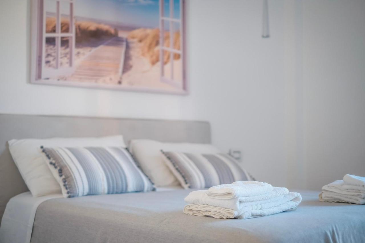 Rossani Suites&Aparts Bari Bagian luar foto