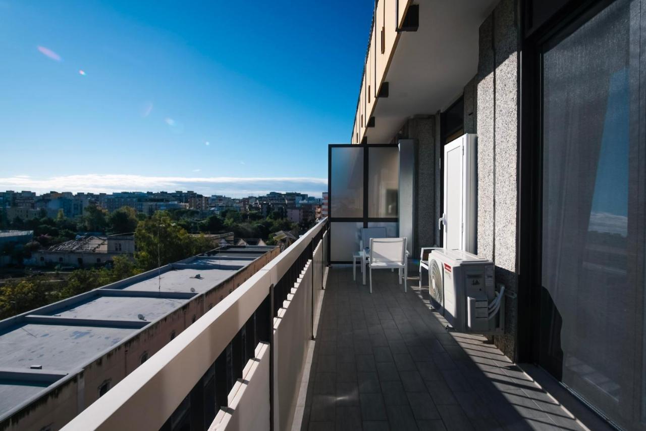 Rossani Suites&Aparts Bari Bagian luar foto